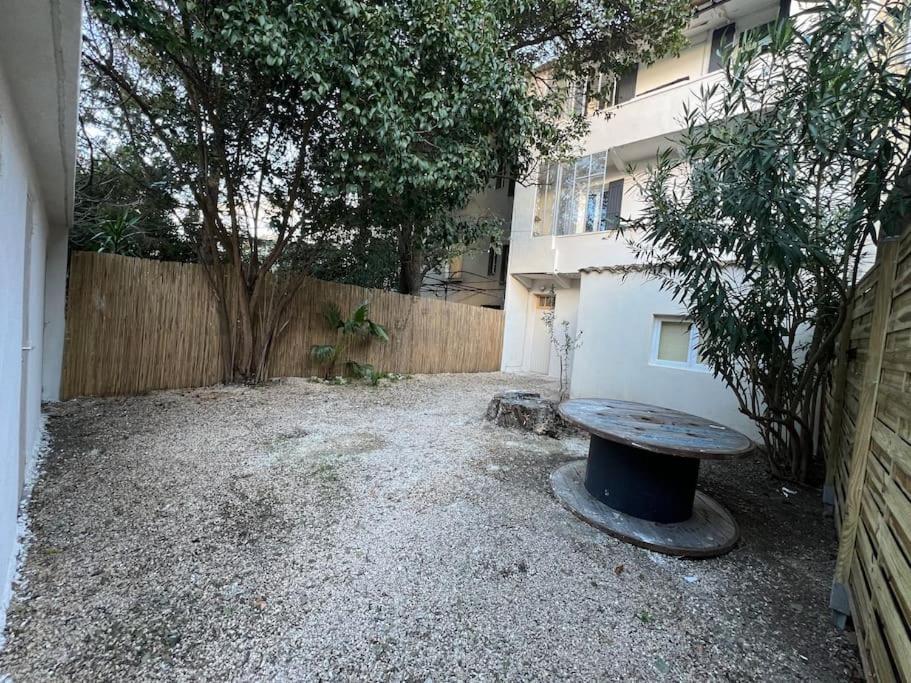 Tres Bel Appartement Neuf Avinhão Exterior foto