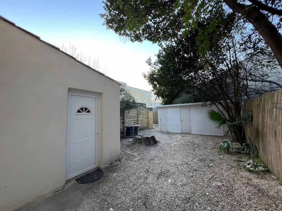 Tres Bel Appartement Neuf Avinhão Exterior foto